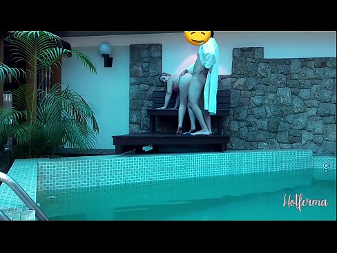 ❤️ Estro invitas servistinon al la naĝejo, sed ne povis rezisti varmegon ️❌ Bonega porno ĉe eo.hdpornpics.ru ❌❤