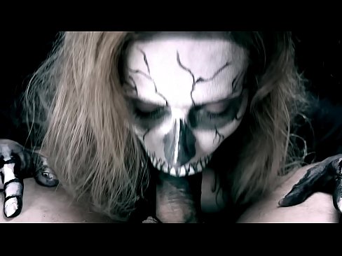 ❤️ Demona knabino suĉanta kokon per sia nigra buŝo kaj glutante kumon. ️❌ Bonega porno ĉe eo.hdpornpics.ru ❌❤