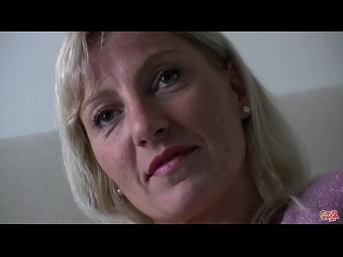 ❤️ La patrinon, kiun ni ĉiuj fikis... Sinjorino, kondutu! ️❌ Bonega porno ĉe eo.hdpornpics.ru ❌❤
